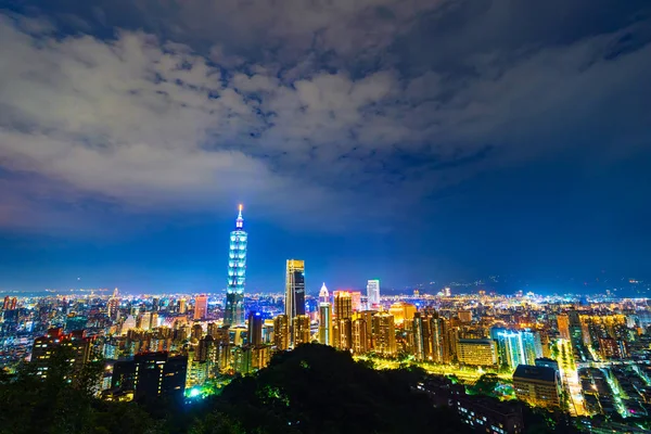 Taipei city at night, Taiwan — Stock Photo, Image