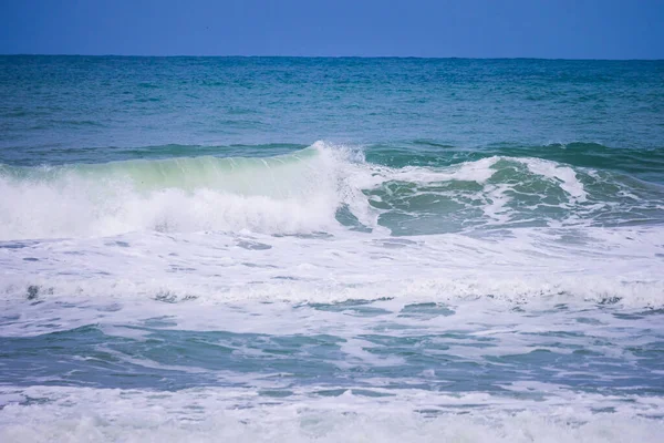 Puissante Vague Bleue Océan Avec Fond Naturel Parfait — Photo
