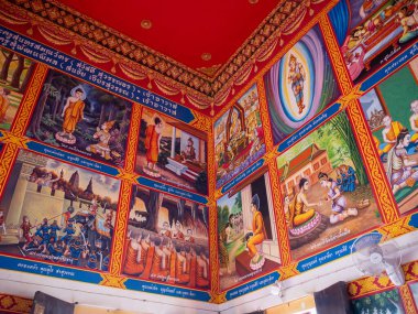 Tarihin ve mitoloji tapınağının göz seviyesindeki sanat eserlerinin yer aldığı canlı kültür resimleri.