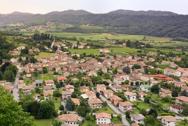 Vesnice Cison Valmarino Vidět Castelbrando Regionu Vína Prosecco Itálie — Stock fotografie