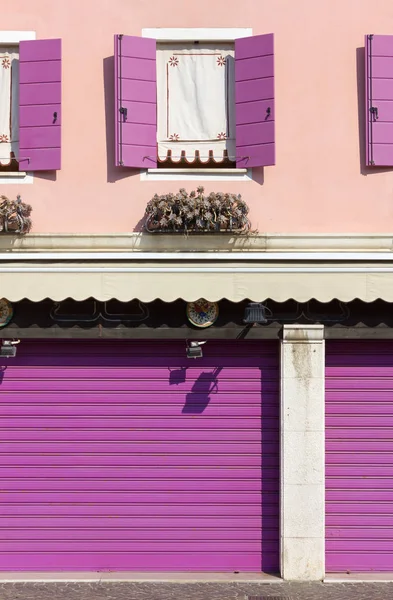 Detail Decorated Pink Colored Building Exterior Purple Window Shutters — стоковое фото