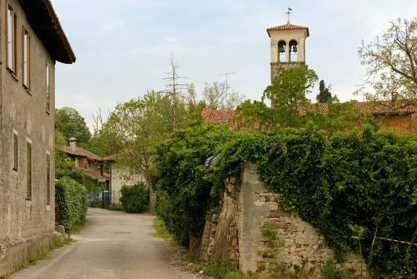 Country Road in Manzano in Friuli — Stock Photo, Image