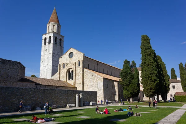 Basilika Aquileia dan Taman nya — Stok Foto