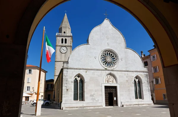 Wajah Duomo Muggia Italia Alun Alun Marconi Contoh Berharga Dari — Stok Foto