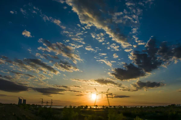 Linhas Energia Contra Belo Pôr Sol — Fotografia de Stock