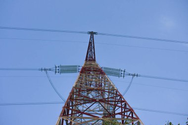 günbatımı tüketiciye enerji iletimi enerji nakil hattı unsurları ile