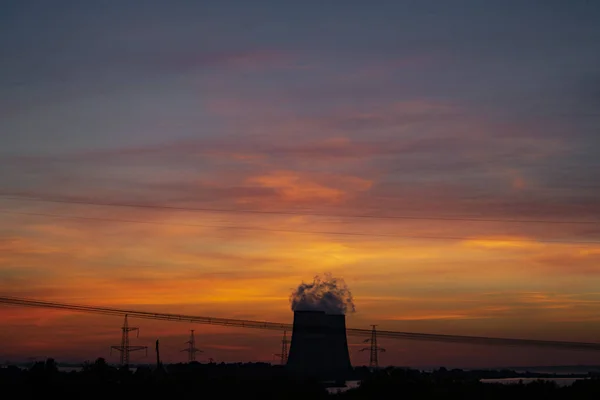 Kernkraftwerk Und Seine Ausrüstung Kühlwasserkühlturm — Stockfoto