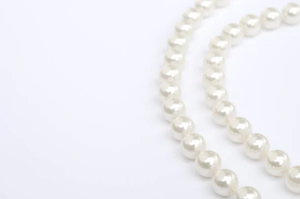 Pearls Isolated White High Key Image Very Shallow Depth Field — Stock Photo, Image