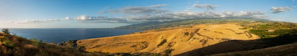 Panoramatické pohledy na Saint-Paul Savannah, ostrov Réunion — Stock fotografie