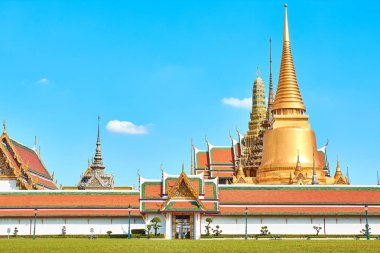 Bangkok, Tayland'da büyük saray ve Wat phra keaw. Asya'nın Güzel Dönüm Noktası. Zümrüt Buda Tapınağı. başkentin manzara