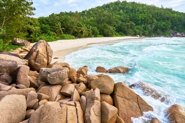 Anse Georgette Playa Praslin, Seychelles — Foto de Stock