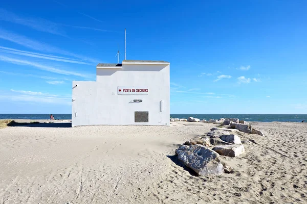 Centro de rescate en la playa piemanson, camargue, francia — Foto de Stock