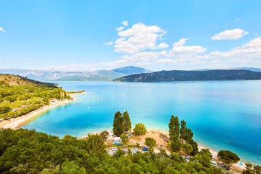 Sainte-Croix Gölü, Sainte-Croix Gölü, Gorges du Verdon, Pro