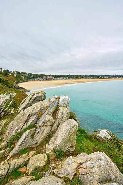 Ittany praia chamada The Big Beach tirada de Pointe de la garde , — Fotografia de Stock