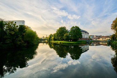 Rennes şehir ve vilaine nehri, Brittany bölgesi yanı sıra Ille-et-Vilaine departmanı görünümü.