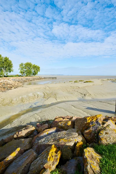 Ved sjøen i Bretagne, Saint benoit des ondes, Frankrike – stockfoto