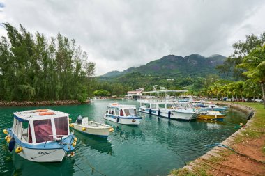 Mahe, Seyşeller - 27 Kas 2017 - Restin teknelerinin Çekici Görünümü