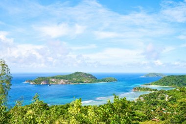 Sans Soucis yolundan Therese adasına bakış (panoramik bakış açısı)