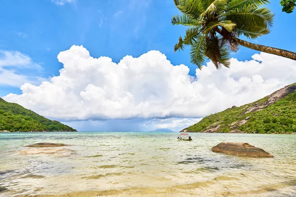 Bay Ternay & Cap Ternay Plajı, Deniz Ulusal Parkı, Mahe, Seych