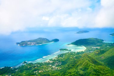 Panoramik manzaradan port glaud ve port launay panoramik görünümü