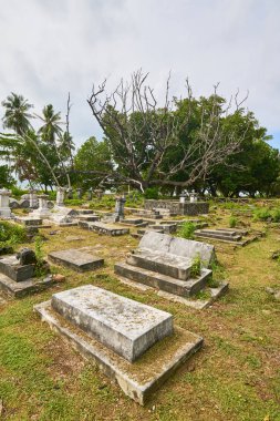 La Digue, sendika emlak, seyşeller orijinal yerleşimcilerin mezarlık