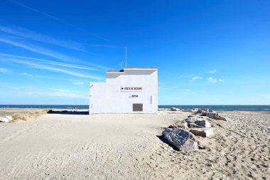 piemanson sahilinde kurtarma merkezi, camargue, fransa