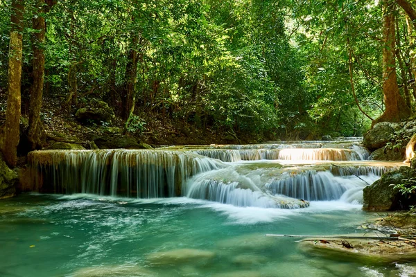 Cascata Erawan Parco Nazionale Erawan Kanchanaburi Thailandia — Foto Stock