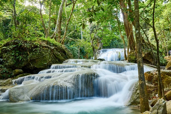 Cascada Erawan Parque Nacional Erawan Kanchanaburi Tailandia — Foto de Stock