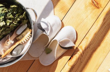 Sauna için ayarlayın. Sağlıklı yaşam tarzı, doğal ve çevre dostu vücut bakımı kavramı. Geleneksel tatil.