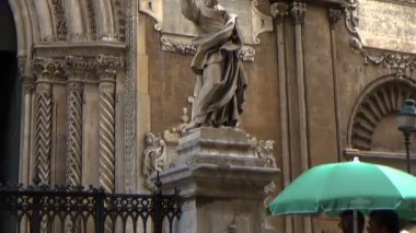 Palermo, İtalya - 12 Ağustos 2016: atlı arabası turist Palermo, Sicilya