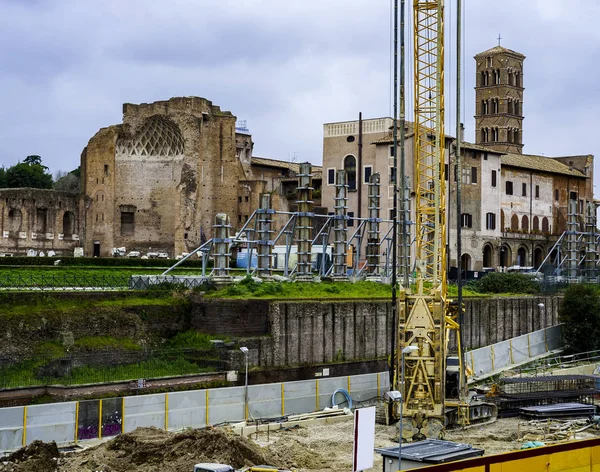 Une Grue Construite Pour Construction Ligne Métro Rome Distingue Proximité — Photo