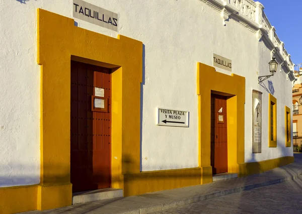 Szczegółowo Kolorową Barokową Fasadę Plaza Toros Maestranza Słynnego Areny Walk — Zdjęcie stockowe