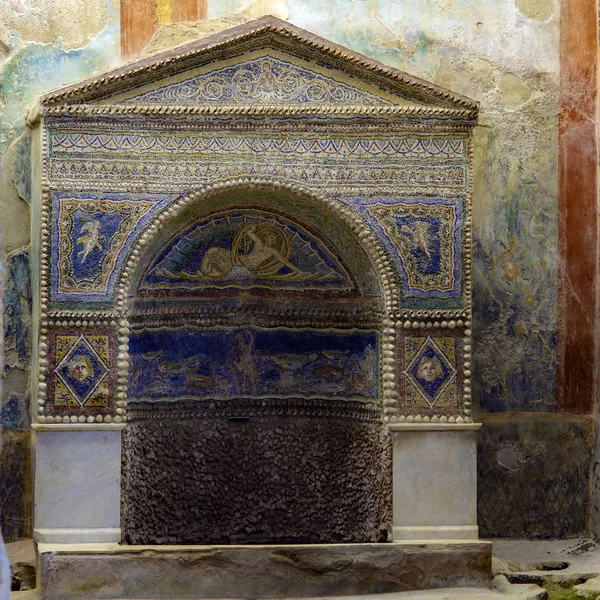 Pompeii Excavations House Small Fountain — Stock Photo, Image