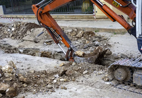 Excavation Narrow Section Bury Corrugated Plastic Cable Ducts Production Fiber — Stock Photo, Image