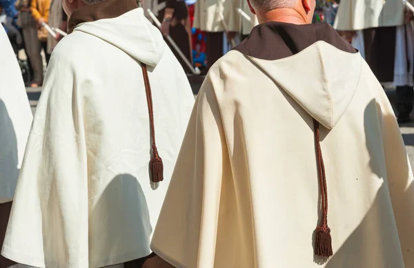 Detalle Vestido Hermandades Religiosas Desfilando Una Procesión Celebración Patrona Apulia — Foto de Stock