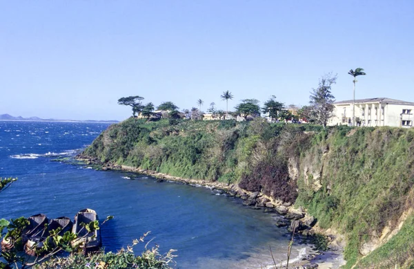 Taolagnaro veya Fort Dauphin liman