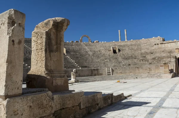 Régészeti Lelőhely Leptis Magna Líbia 2006 Romok Színház Ősi Római — Stock Fotó