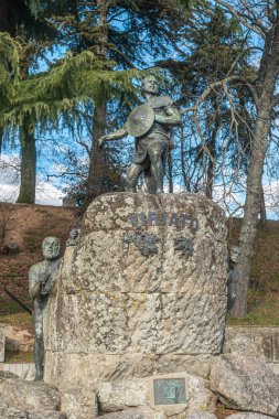 Viseu, Portekiz - Şubat 2019 yaklaşık: Cava de Viriato heykeli, Lusitanian askeri Şef Roma İber Yarımadası'nda sarf mülkü karşı halkın açtı