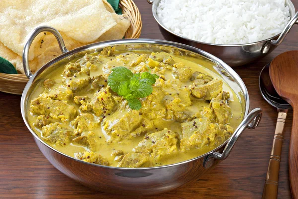 Rindfleisch Madras Curry und Reis — Stockfoto