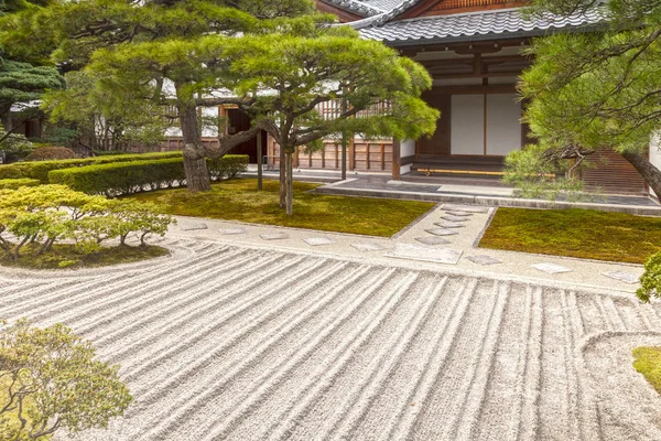 Gümüş Pavilion bahçeleri, Kyoto, Japonya