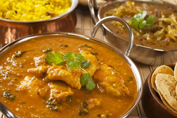 Tereyağı tavuk Hint köri