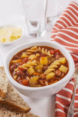 Sebzeli çorba çorba kase