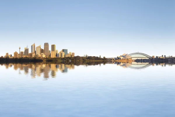 Sydney Harbour Von Mrs Macquaries Zeigen Unter Klarem Blauem Himmel — Stockfoto