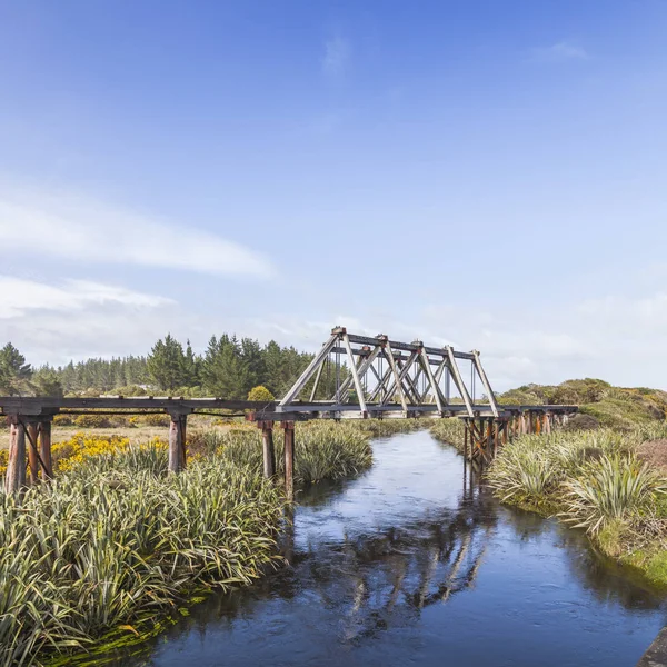 Old Railway Bridge, Mahinapua Creek, Nova Zelândia — Fotografia de Stock