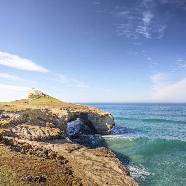 Rock Arch at Tunnel Beach, Dunedin, New Zealand — Stock Photo, Image