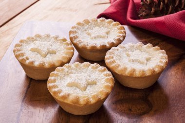 Noel kıymalı börek