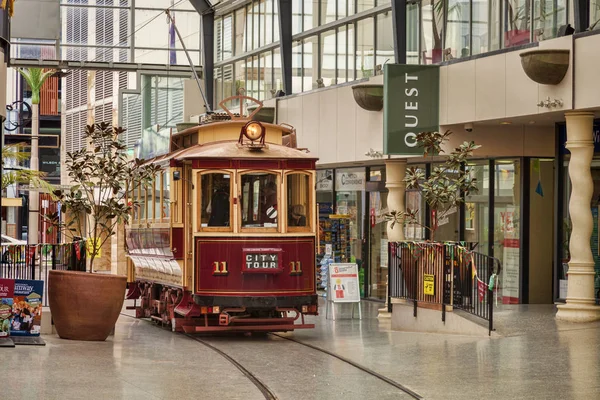 Tramvaje na křižovatce katedrála, Christchurch Nz — Stock fotografie