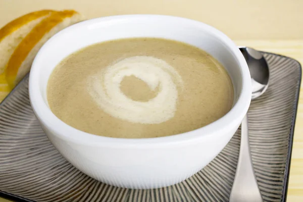 Κρεμώδες σούπα με μανιτάρια — Φωτογραφία Αρχείου