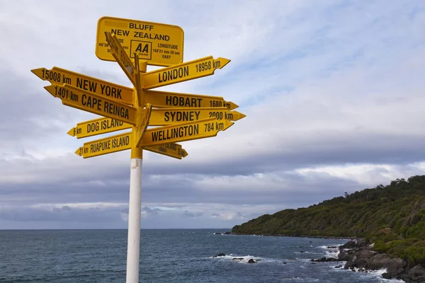 Sign Bluff New Zealand — Stock Photo, Image