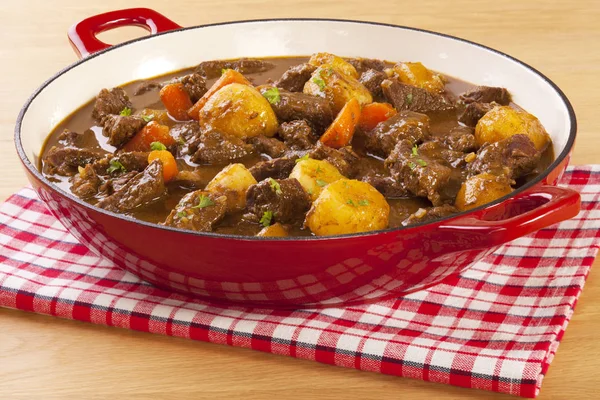 Guiso con Zanahorias y Patatas — Foto de Stock